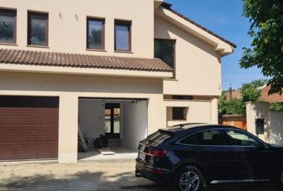 Vand duplex ( parte ) pe L. Blaga , Oradea