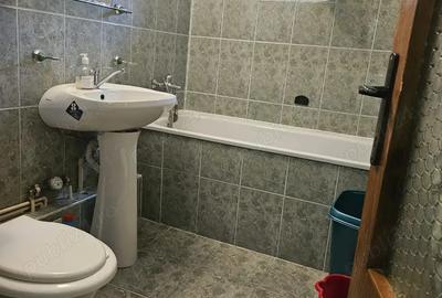 Inchiriez Apartament 3 camere in Zorilor - 2