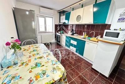 Apartament spatios cu 3 camere, centrala proprie, zona Girocului - 1