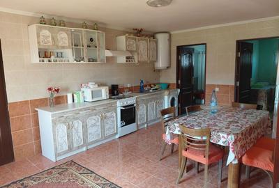 Casă cu 4 camere în Sânmartin - 3