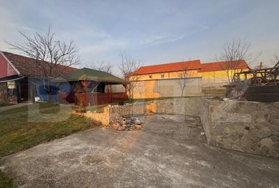 Casa de vanzare, cu 6 camere, 200 mp, zona Hotar - 12