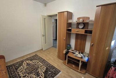 Apartament cu 2 camere decomandat în Muncii