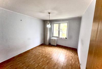 Apartament spațios 3 camere | Etaj 1/8 | Bloc reabilitat - 1