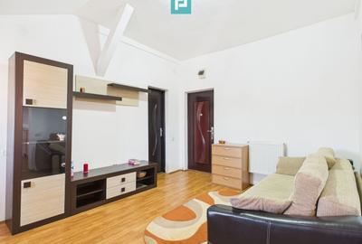 Apartament cu 2 camere semidecomandat în Soarelui