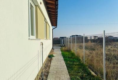 Duplex cu 3 camere cu Canalizare în Urseni - 2