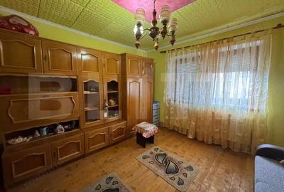 Vand casa cu 4 camere in Orastioara de Jos - 5