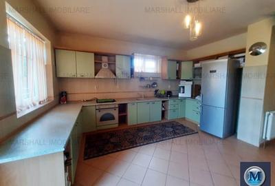 Vila cu 7 camere de vanzare in Lipanesti, 397.3 mp #16082 - 12