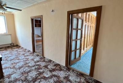 Pucioasa, centru, strada Republicii, vila individuala P+1 - 16