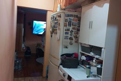 Apartament cu 3 camere semidecomandat în Sud - 2
