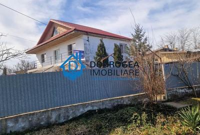 Casă individuală cu 6 camere cu Teren 2000 Mp în Cataloi - 3