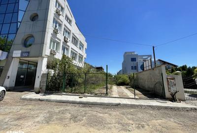 Teren de 925 mp, în Central - 11