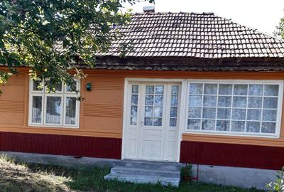 Casă cu 3 camere în Giurgeni - 1