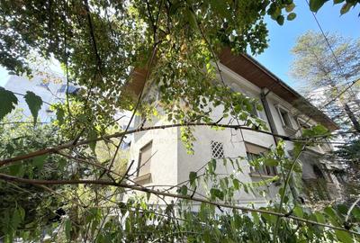 Apartament cu 5 camere decomandat în Primăverii - 3