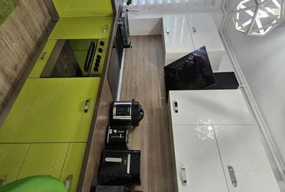 Apartament cu 3 camere decomandat în Central - 3