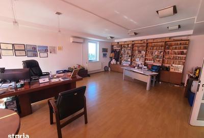 Spațiu comercial, de 1,779.3 mp, în Central - 11