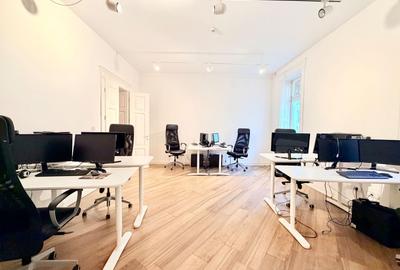 Birou, de 63.630001068115 mp, în P-ța Unirii - 2