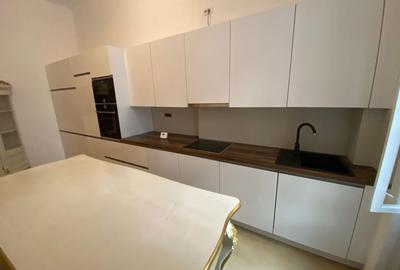 Birou, de 86 mp, în Ultracentral - 4