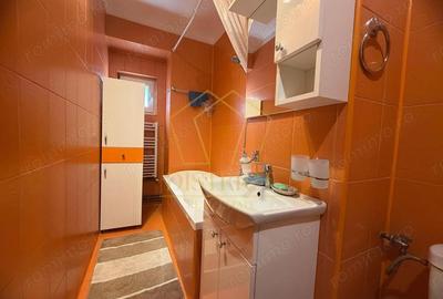 Apartament cu 5 camere decomandat în Soarelui - 2