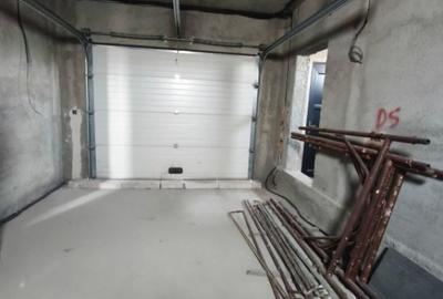 Casă cu 4 camere cu Teren 600 Mp în Central