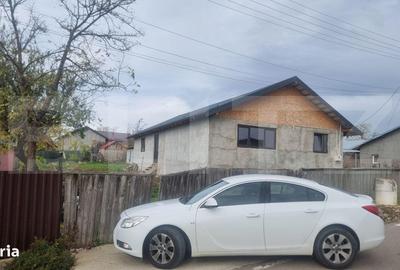 Casă cu 3 camere cu Teren 900 Mp în Drăgănești - 2