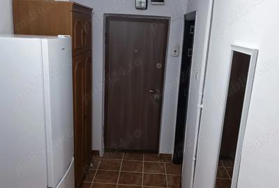 Inchiriez pe termen lung apartament cu 2 camere, zona Traian - 6