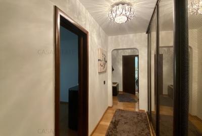 Apartament cu 3 camere semidecomandat în P-ța Unirii - 24