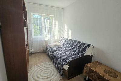 Apartament cu 4 camere, etaj intermediar, zona Dacia - 2