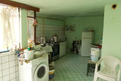 Casă cu 4 camere în Ghirodei - 8