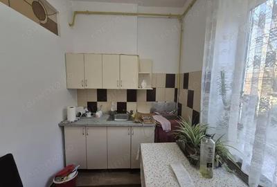 Apartament cu 2 camere decomandat în Central - 4