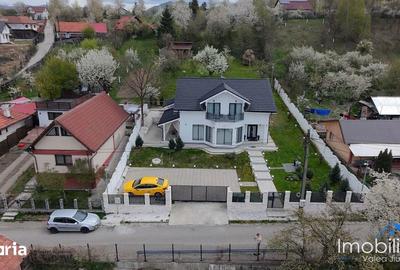 Casă cu 4 camere cu Teren 1200 Mp în Central - 19