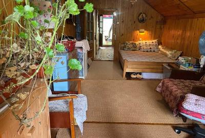 Casă cu 4 camere în Central - 1