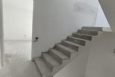 Casa cu 4 camere|zona foarte buna|COMISION 0% - 12