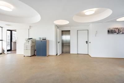 Spațiu comercial, de 108 mp, în P-ța Unirii - 5