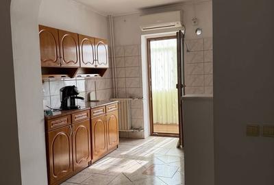 Apartament cu 2 camere decomandat în Brazda lui Novac - 4
