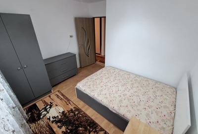 Ap.2 cam 57 mp dec. Renovat et.3,2 balcoane, Aleea Barsei Marasti - 1