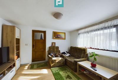 Casă cu 5 camere cu Teren 389 Mp în Central - 2