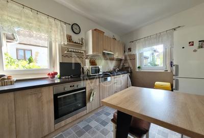 Apartament cu 3 camere decomandat în Sub Arini - 5