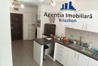 Apartament de vanzare cu 2 camere - Zona Pia?a Soarelui - 4