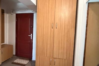 Garsonieră decomandată, mobilată în Central - 9