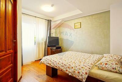 Casă cu 9 camere cu Teren 888 Mp în Sohodol - 33