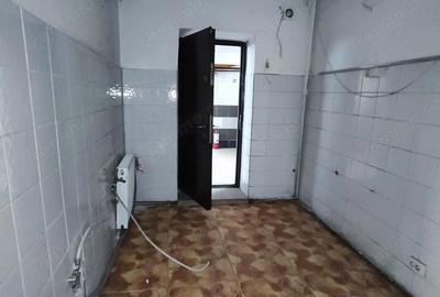 Vand cladire P+1 SAD+Apartament 205000 euro - 11