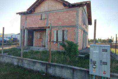 Casa la rosu P+M Savinesti Neamt - 1