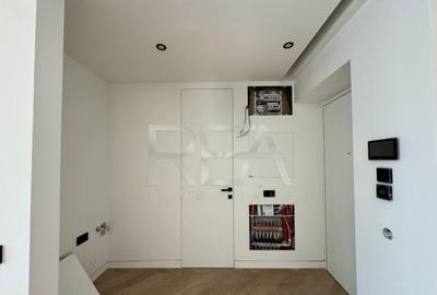 Apartament cu 2 camere semidecomandat în Barbu Văcărescu