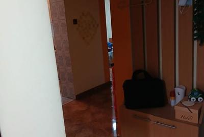 Apartament cu 2 camere decomandat în Micro 18 - 2