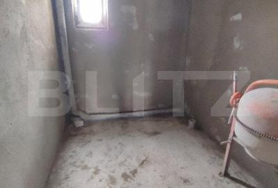 Casă cu 4 camere cu Teren 2500 Mp în Horodnic - 9