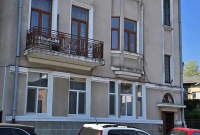 Apartament cu 3 camere decomandat în Calea Călărașilor - 2