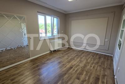 Apartament cu 3 camere la casa de inchiriat curte comuna Trei Stejari