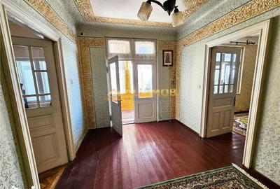 Casă cu 4 camere semidecomandat cu Teren 274 Mp în Ana Ipătescu - 9