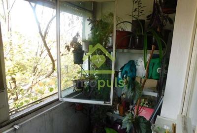 4 camere la pret de 3. Pozitie excelenta. ? - 6