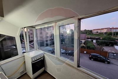 Apartament cu 3 camere de vanzare in Constanta -Km5 - 15
